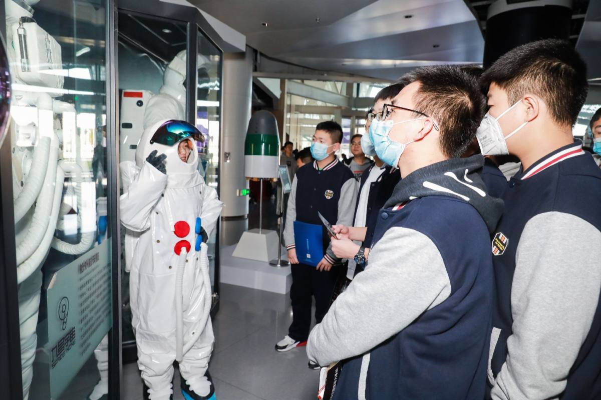 我国成功发射遥感零九号零三星主要用于科学试验、国土资源普查等任务(图1)